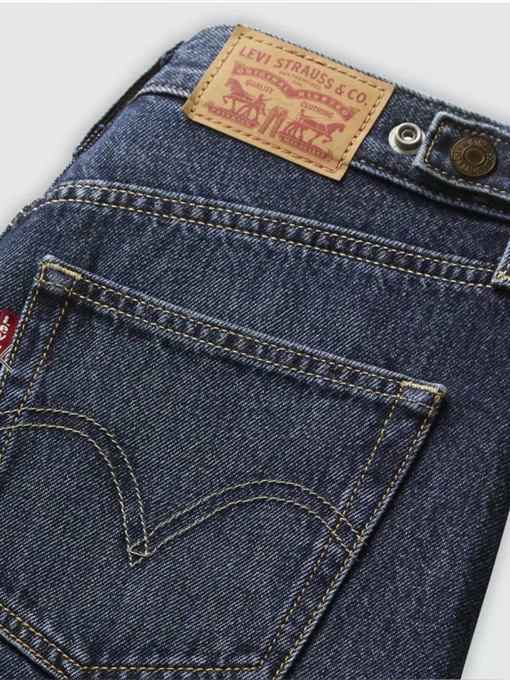 Levi's - Picture 8 of 10